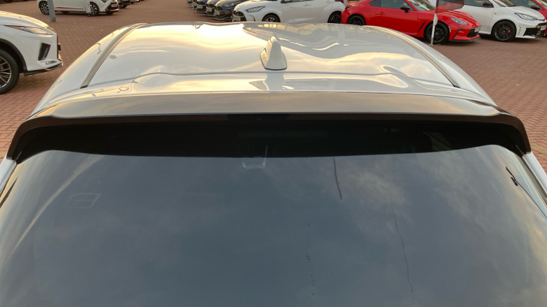 Toyota Yaris 1.5 Hybrid Design 5dr CVT Hybrid Hatchback